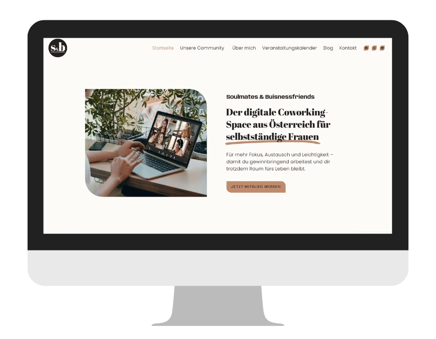 Ein PC Bildschirm auf dem Website von Sarah Kerstin Breuer vom digitalen coworking Österreich zu sehen ist